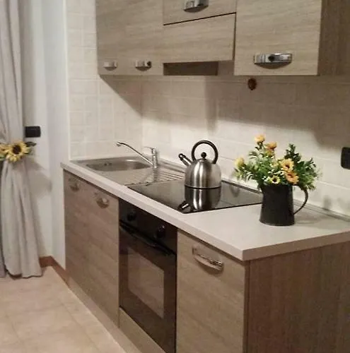 Sunflower House Ieo Ripamonti דירה