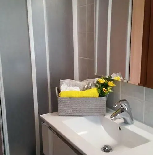 Sunflower House Ieo Ripamonti דירה