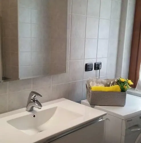 דירה Sunflower House Ieo Ripamonti *