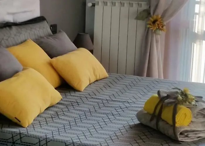 Sunflower House Ieo Ripamonti דירה *