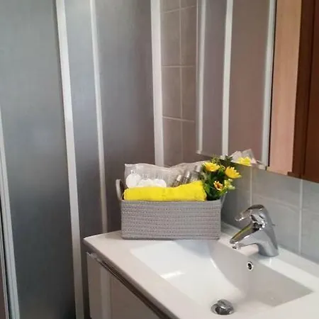 Sunflower House Ieo Ripamonti شقة