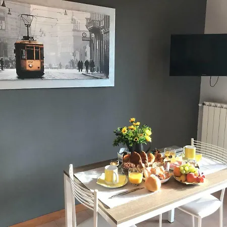 Sunflower House Ieo Ripamonti ميلان